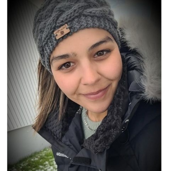 Meet your Posher, Myriam - Picture 1 of 1